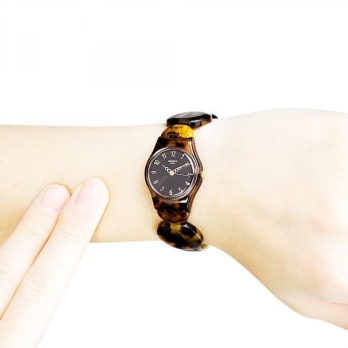 Montre femme SWATCH - LC105A | Chichkhane