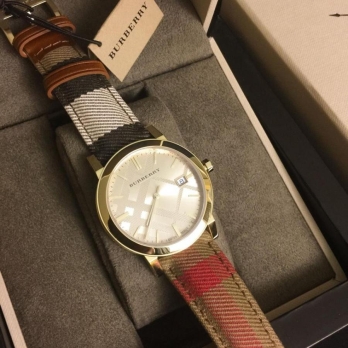 BURBERRY BU9041