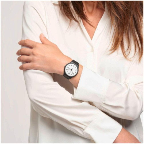 SWATCH SO29B703