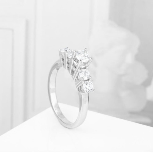 Solitaire femme en Or Blanc 18 Carats Ref 68324 | Chichkhane